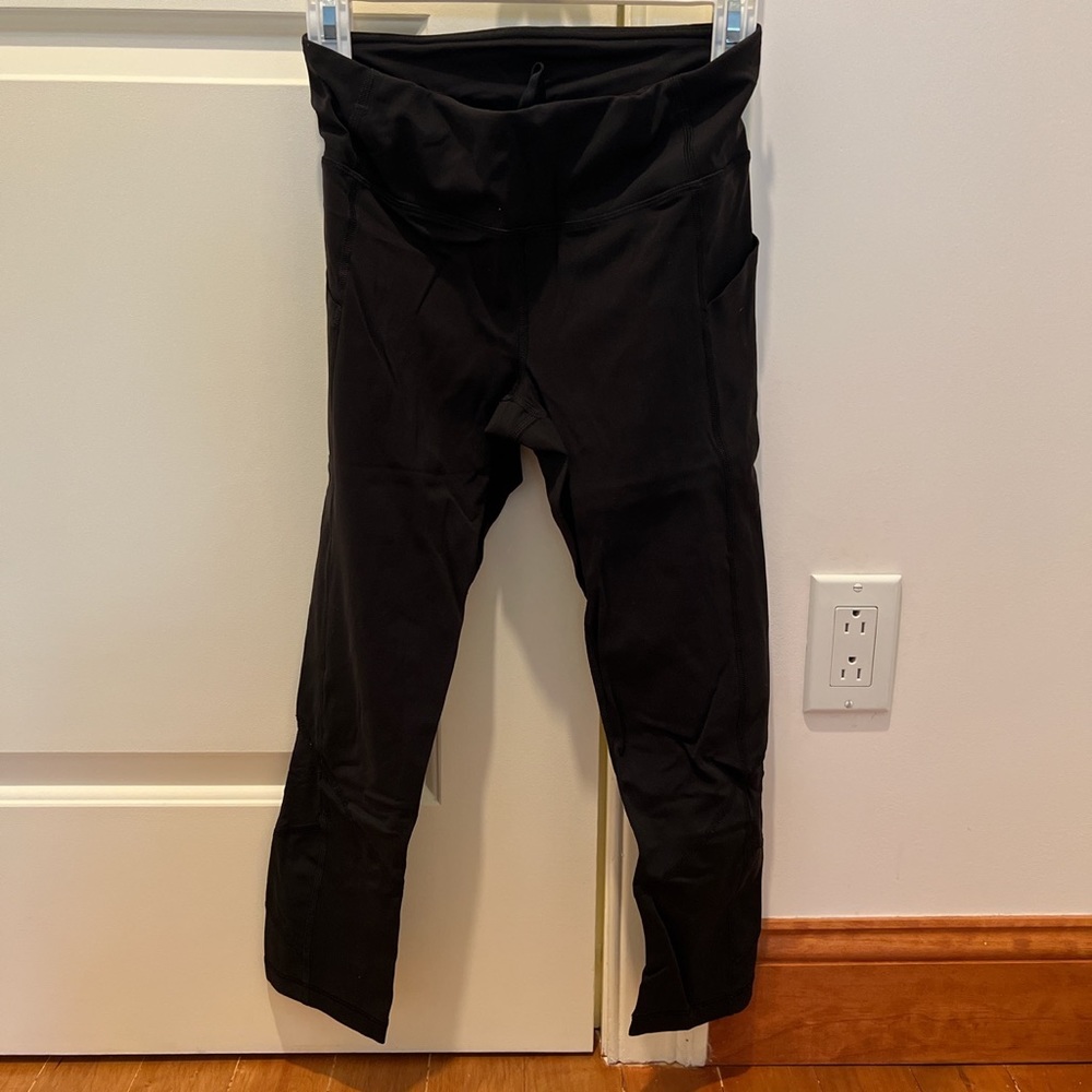 Lululemon black cropped leggings. Size 4. Very good condition. #lululemon